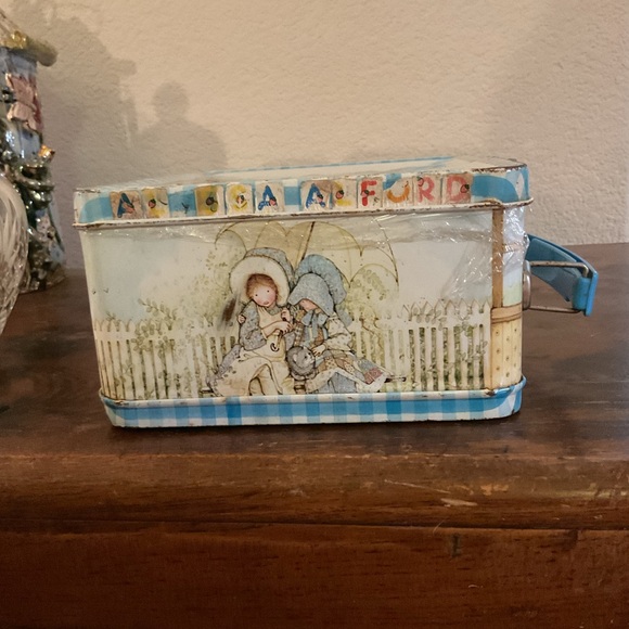 Holly Hobbie 1979 Lunch Box and Matching Thermos - Picture 6 of 16